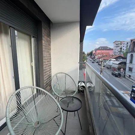 Forest Nook Free Garage *